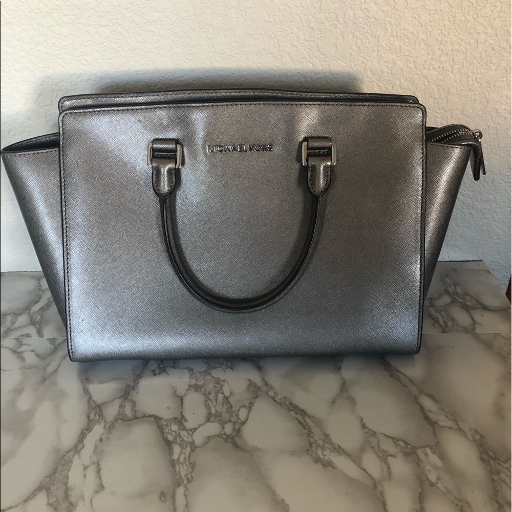 MICHAEL KORS purse
